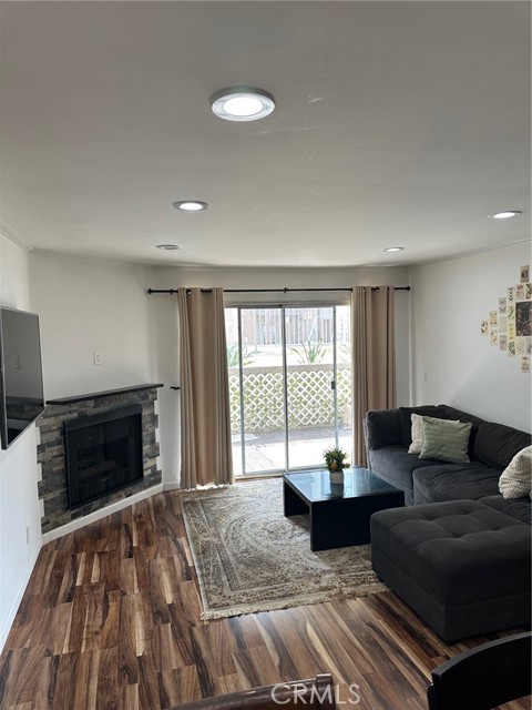20253 Keswick Street, Winnetka CA: https://media.crmls.org/medias/e6d4904c-896e-4199-85ea-72266587bd7e.jpg