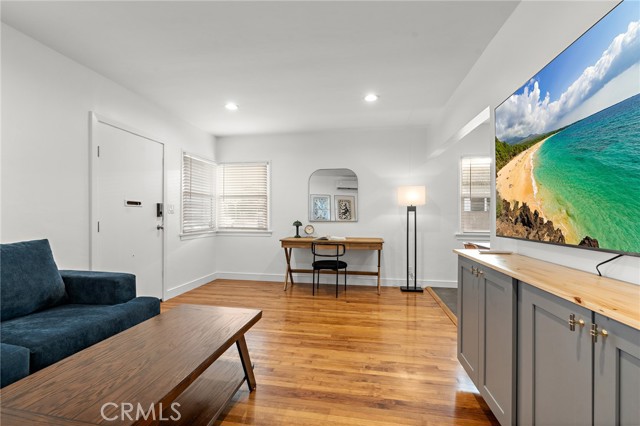 Detail Gallery Image 4 of 24 For 5027 W 135th, Hawthorne,  CA 90250 - 3 Beds | 2 Baths