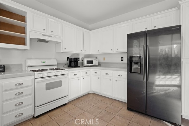 29461 El Presidio, Menifee CA: https://media.crmls.org/medias/e6d60b66-8730-40a0-9a17-17c8d75aa3fd.jpg