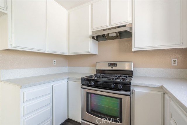 627 East Lincoln Street, Carson CA: https://media.crmls.org/medias/e6d6513d-56c6-4ca5-9801-44607b7f4c17.jpg