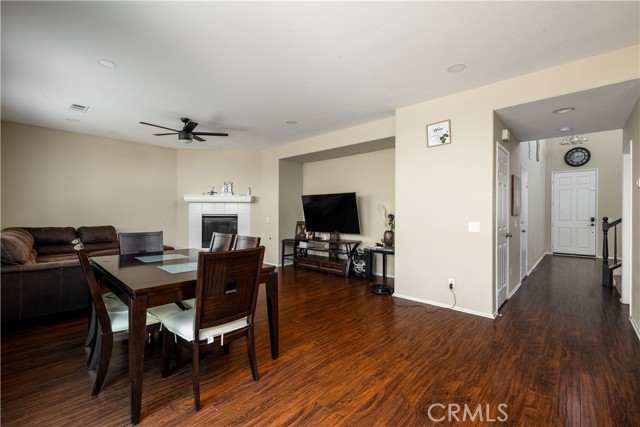 38096 Talavera Court, Murrieta CA: https://media.crmls.org/medias/e6d6c003-0648-45cc-94ee-f0632ad10a0f.jpg