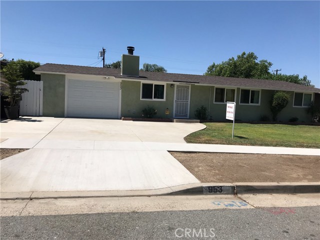 953 E Francis St, Corona, CA 92879