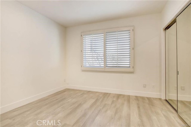 Detail Gallery Image 17 of 24 For 11824 Darlington Ave #102,  Los Angeles,  CA 90049 - 3 Beds | 2/1 Baths