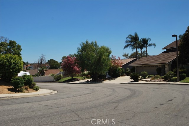 Detail Gallery Image 35 of 39 For 46 Stagecoach Dr, Phillips Ranch,  CA 91766 - 3 Beds | 2 Baths