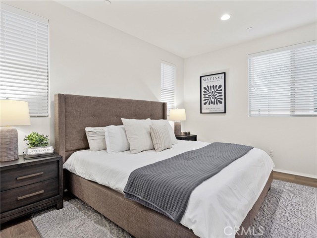 Detail Gallery Image 23 of 53 For 11238 N Mission Heights Dr, –,  CA 91345 - 3 Beds | 3 Baths