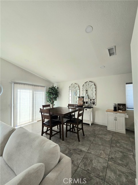 Detail Gallery Image 9 of 28 For 40833 Caballero Dr, Cherry Valley,  CA 92223 - 2 Beds | 2 Baths