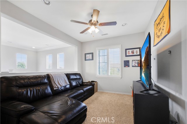 14450 Willamette Avenue, Chino CA: https://media.crmls.org/medias/e6d8e3bf-7994-402a-88db-a46f01e06a1d.jpg