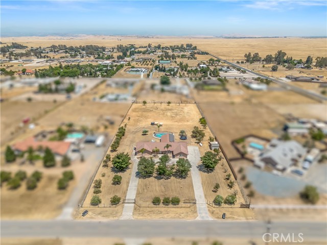 16099 Karen Road, Madera CA: https://media.crmls.org/medias/e6dac83f-1bd3-43a2-86ad-b9337e2b5598.jpg