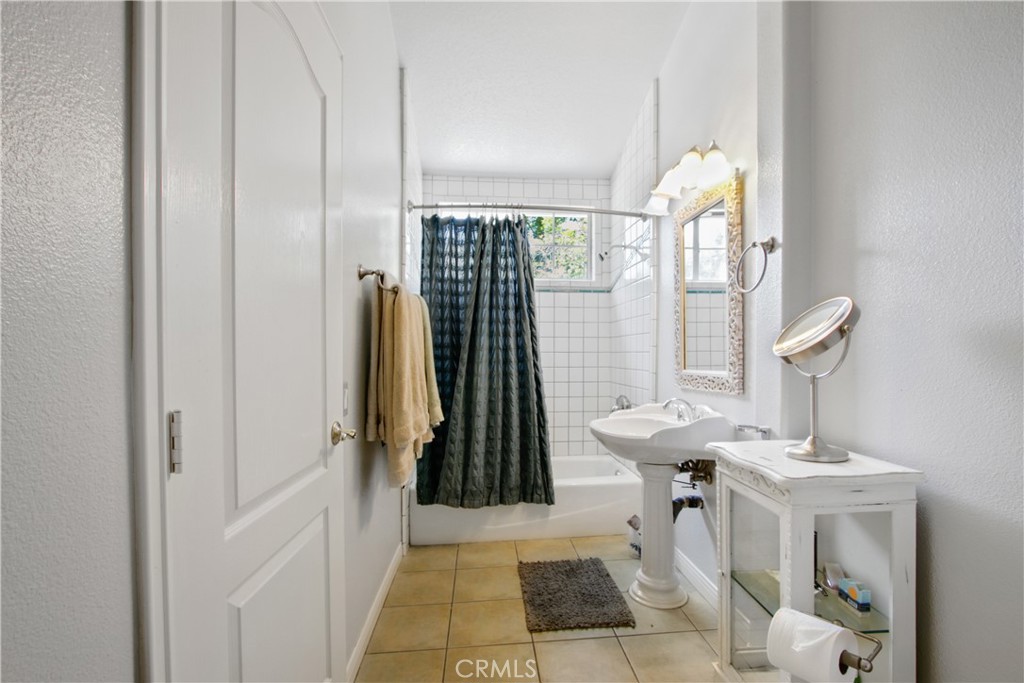 Upstairs bathroom