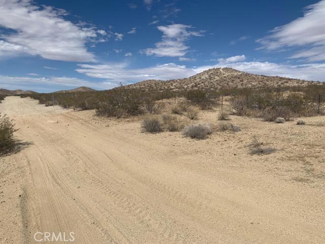 0 Tanner Road, Adelanto CA: https://media.crmls.org/medias/e6dc2c41-e703-443f-b913-26253ab99788.jpg