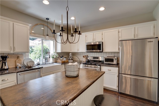 Detail Gallery Image 23 of 71 For 22977 Briarwood Dr, Corona,  CA 92883 - 4 Beds | 2/1 Baths