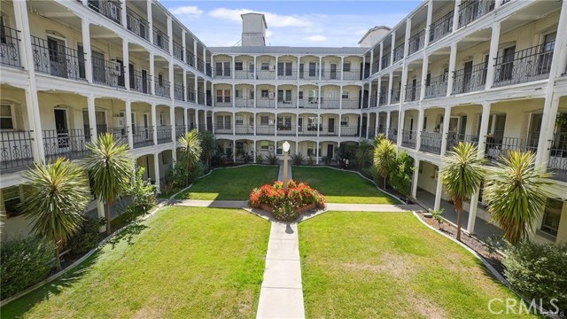 Detail Gallery Image 3 of 20 For 4125 S Figueroa St #202,  Los Angeles,  CA 90037 - 1 Beds | 1 Baths