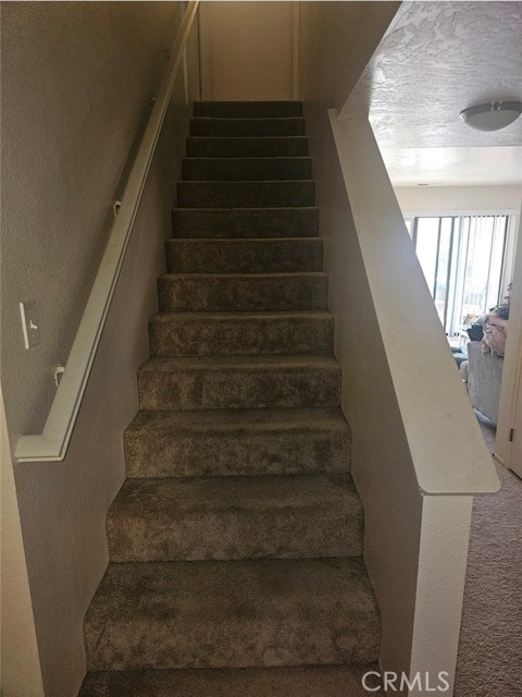 Detail Gallery Image 10 of 12 For 19045 Elm, Apple Valley,  CA 92308 - 2 Beds | 2 Baths