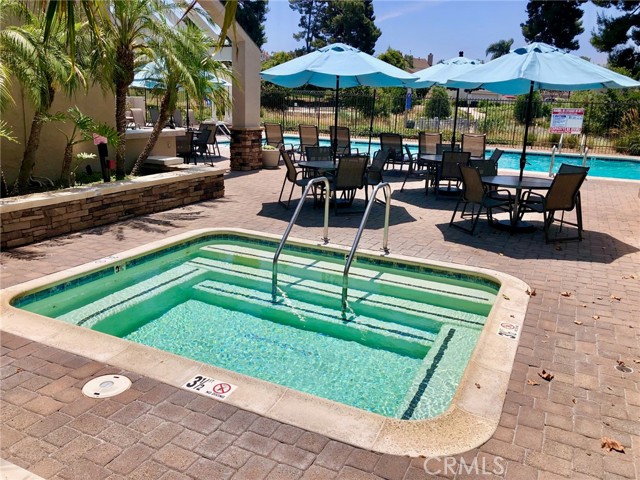 28142 Carpenteria Court, Laguna Niguel CA: https://media.crmls.org/medias/e6df0c6a-8059-4fdb-94a2-6e98435bff10.jpg