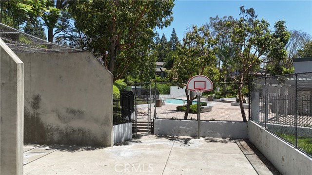 Detail Gallery Image 23 of 24 For 19812 Ridge Manor Way #39,  Yorba Linda,  CA 92886 - 3 Beds | 2/1 Baths