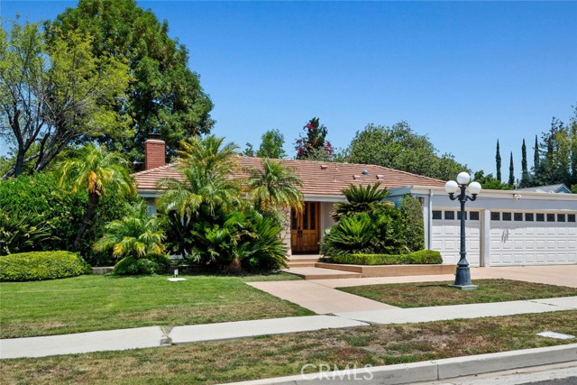 20451 Bermuda Street, Chatsworth CA: https://media.crmls.org/medias/e6df308f-c795-4502-9524-2a8772991a22.jpg