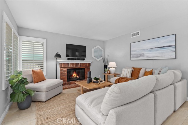 Detail Gallery Image 12 of 42 For 26521 Maside, Mission Viejo,  CA 92692 - 5 Beds | 3 Baths