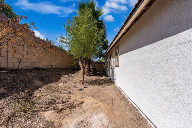 Detail Gallery Image 37 of 49 For 32106 Poppy Way, Lake Elsinore,  CA 92532 - 3 Beds | 2 Baths