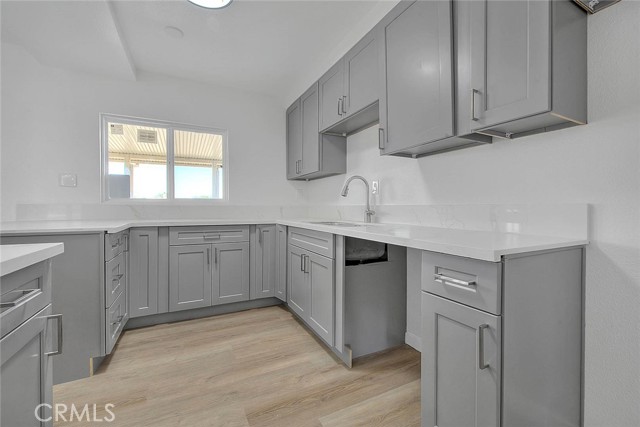 Detail Gallery Image 11 of 44 For 20916 Thunderbird Rd, Apple Valley,  CA 92307 - 3 Beds | 2 Baths