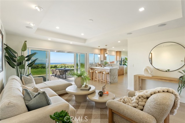 Detail Gallery Image 12 of 43 For 3501 Sausalito, Corona Del Mar,  CA 92625 - 3 Beds | 2 Baths