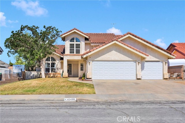 42430 62nd W Street, Lancaster CA: https://media.crmls.org/medias/e6e43280-2f94-460f-80b7-5265e1cb1b63.jpg