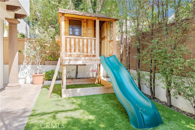 2504 Pine Avenue, Manhattan Beach, California 90266, 5 Bedrooms Bedrooms, ,4 BathroomsBathrooms,Residential,Sold,Pine,SB21208288