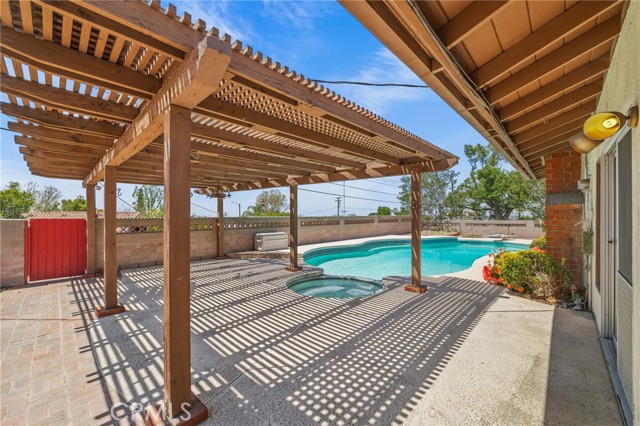 Detail Gallery Image 40 of 44 For 25785 Toluca Dr, San Bernardino,  CA 92404 - 4 Beds | 2 Baths