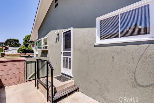 Detail Gallery Image 23 of 30 For 5102 W Carson St, Torrance,  CA 90503 - 3 Beds | 2 Baths