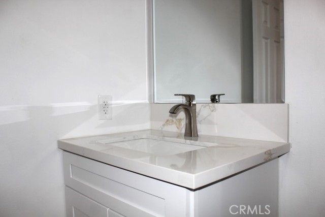 Detail Gallery Image 13 of 27 For 1671 W Cindy Ln #B,  Anaheim,  CA 92802 - 2 Beds | 2 Baths