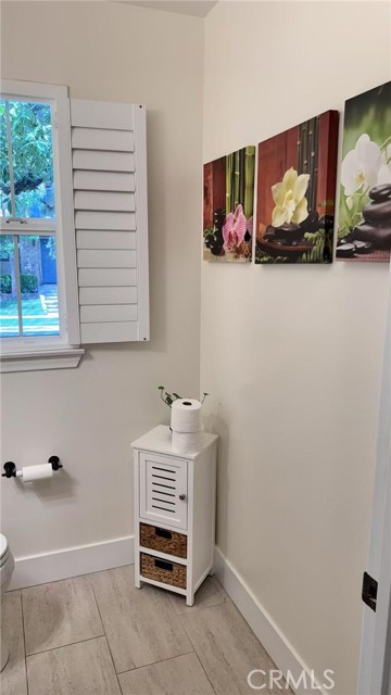 120 Jadestone, Irvine CA: https://media.crmls.org/medias/e6e5d77f-bbda-46b0-a736-18849e3b7969.jpg