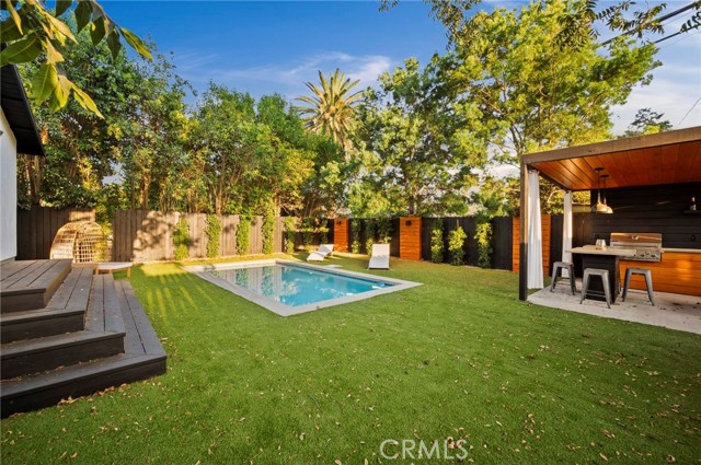 14328 Emelita Street, Sherman Oaks CA: https://media.crmls.org/medias/e6e5dac3-c329-41b0-8688-0ae546d5af45.jpg
