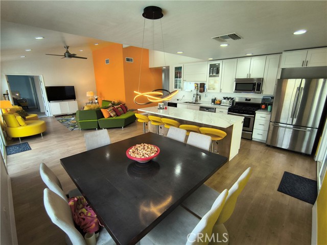 Detail Gallery Image 6 of 28 For 826 Arroyo Vista Dr, Palm Springs,  CA 92264 - 4 Beds | 1/1 Baths