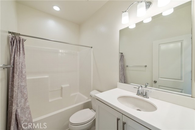 Detail Gallery Image 18 of 21 For 11135 Legion Dr #101,  El Monte,  CA 91731 - 4 Beds | 3/1 Baths