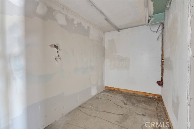 9777 Tamarisk Avenue, Hesperia, California 92345, ,Commercial Sale,For Sale,9777 Tamarisk Avenue,CRHD25111922
