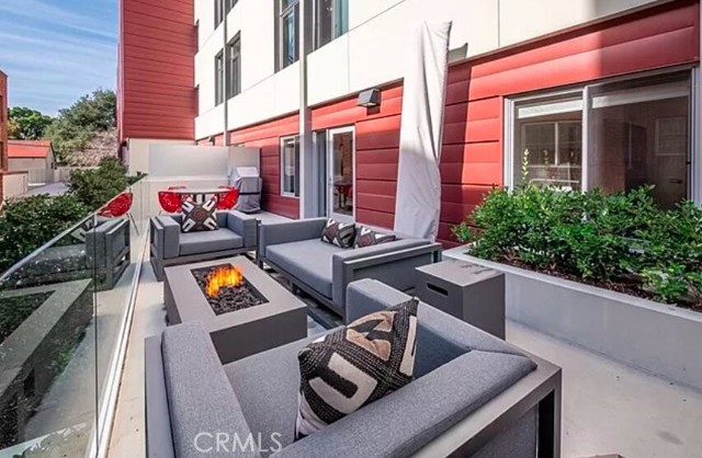 133 S Los Robles Ave Avenue, Pasadena CA: https://media.crmls.org/medias/e6e73ef2-3f5f-4794-a79f-b81ad23d6164.jpg