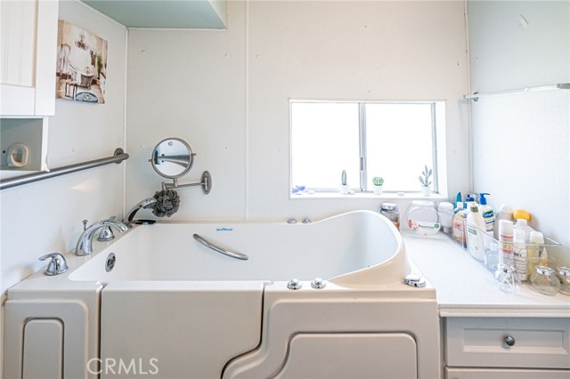 2nd bathroom