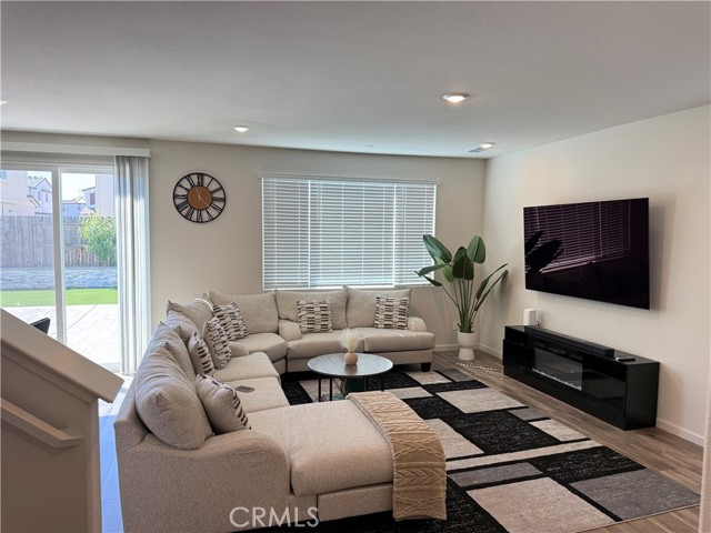 Detail Gallery Image 3 of 23 For 855 Helmsley, Vacaville,  CA 95687 - 4 Beds | 3 Baths