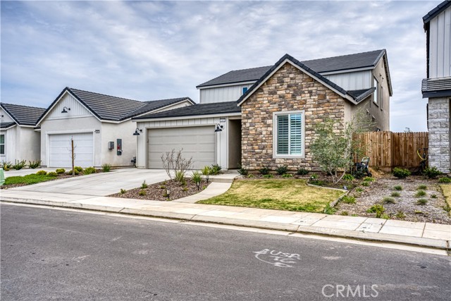 Detail Gallery Image 3 of 32 For 1093 Traverse Dr, Madera,  CA 93636 - 4 Beds | 3/1 Baths