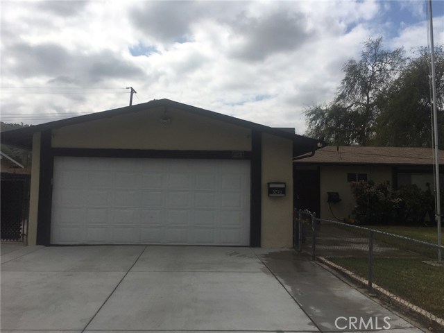 3270 Wallingham Dr, Riverside, CA 92503