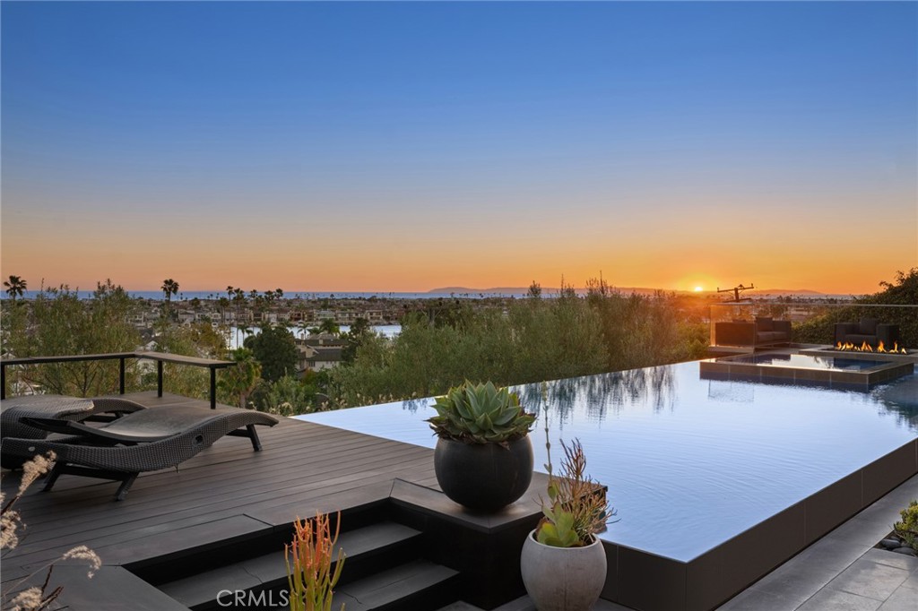 625 Kings Road, Newport Beach, CA 92663