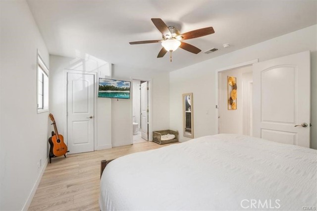 9739 Hillhaven Avenue, Tujunga CA: https://media.crmls.org/medias/e6ea2ad7-0f84-4057-82a1-85e94838704c.jpg