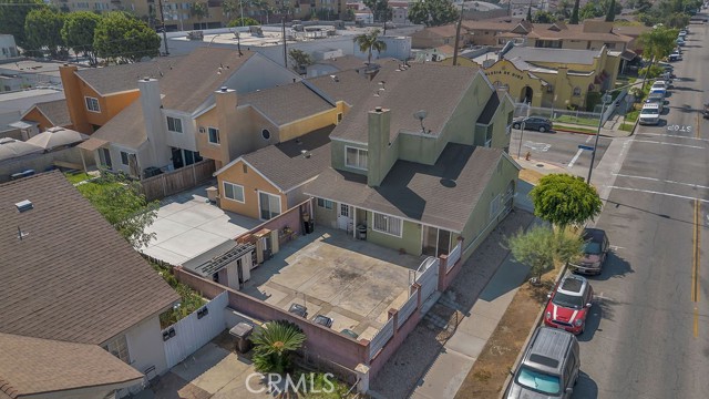 Detail Gallery Image 8 of 43 For 2503 Clarendon Ave, Huntington Park,  CA 90255 - 4 Beds | 2/1 Baths
