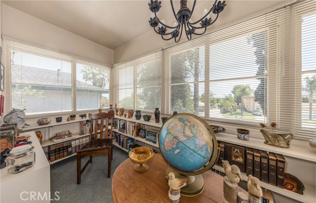 11460 Terracina Blvd, Redlands CA: https://media.crmls.org/medias/e6eab153-2464-4e98-b787-f67c9d0d0744.jpg