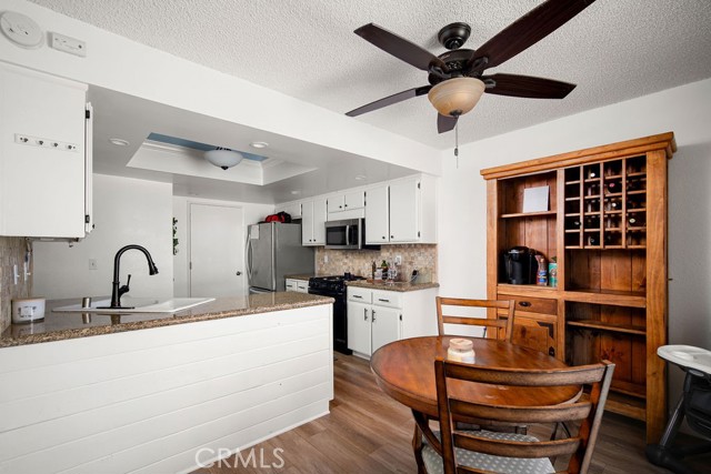 Detail Gallery Image 13 of 37 For 18561 Glenview Ct, Tehachapi,  CA 93561 - 2 Beds | 2/1 Baths