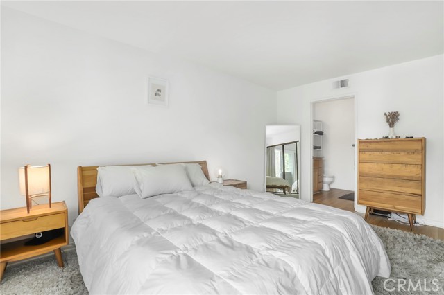 Detail Gallery Image 15 of 25 For 543 S Marengo Ave #4,  Pasadena,  CA 91101 - 2 Beds | 2/1 Baths