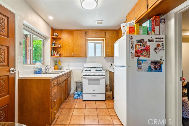 Detail Gallery Image 57 of 65 For 204 18th St, Paso Robles,  CA 93446 - 5 Beds | 4 Baths