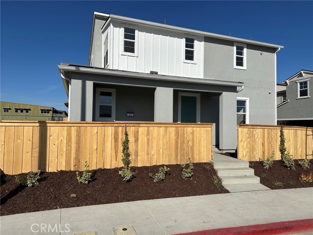 Detail Gallery Image 2 of 17 For 226 Memphis Belle Way, San Luis Obispo,  CA 93401 - 3 Beds | 2/1 Baths