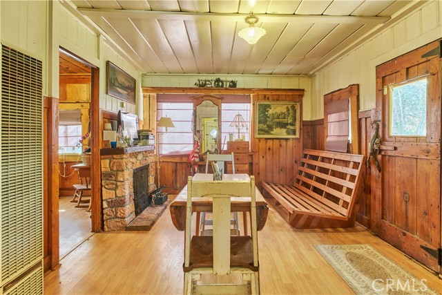 Detail Gallery Image 43 of 53 For 448 Edgemoor Rd, Big Bear Lake,  CA 92315 - 7 Beds | 4/1 Baths