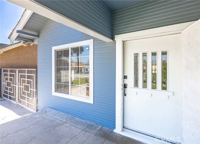 Detail Gallery Image 5 of 43 For 747 W 9th St, San Bernardino,  CA 92410 - 3 Beds | 3 Baths