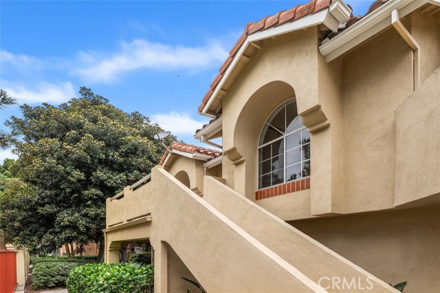 89 Alberti Aisle, Irvine CA: https://media.crmls.org/medias/e6ee520c-6abd-49cd-bea6-076ec679da14.jpg